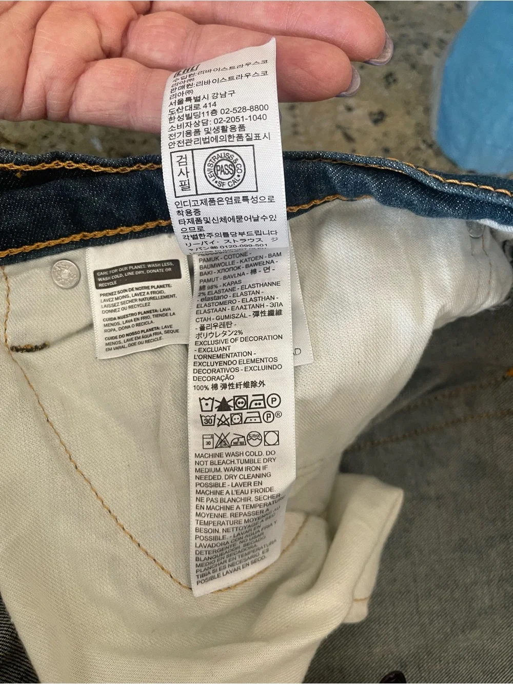 Levi's Men’s Relaxed Fit Dark Blue Jeans 46 x 30